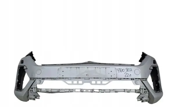 Volkswagen Touareg III Front bumper 8JWTEILE