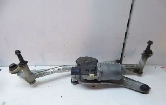 Volkswagen T-Cross Front wiper linkage and motor