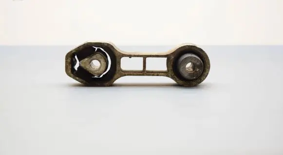 Fiat 500 Engine mount bracket 51791163