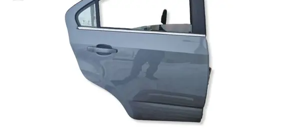 Chevrolet Aveo Rear door 