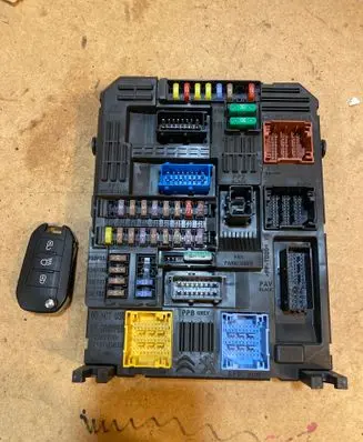 Citroen Berlingo Fuse box set 9830707680 3241861130 28641125