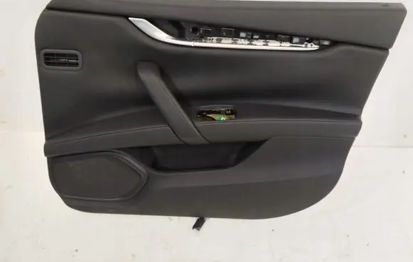 Maserati Ghibli Front door card panel trim 670