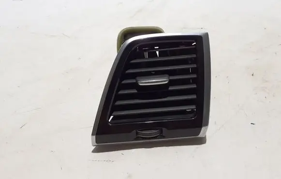 Volvo XC90 Dashboard side air vent grill/cover trim 32219346