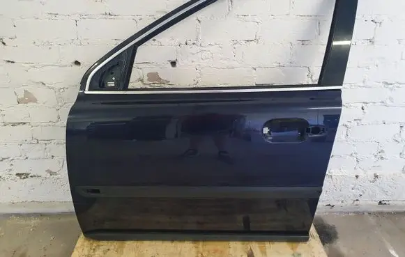 Volvo XC90 Front door 46546