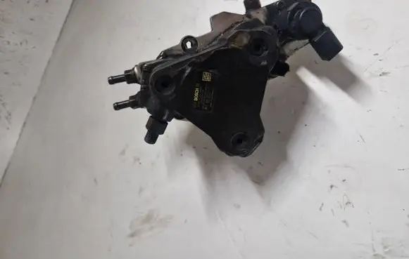 Mercedes-Benz Vito Viano W639 Fuel injection high pressure pump 0445010078 A6460700101