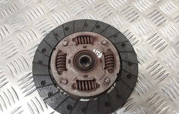 Fiat 500L Clutch pressure plate 07h35m80x6