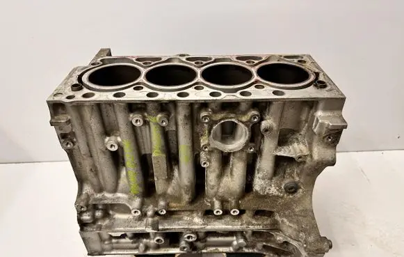 Volvo V40 Engine block 31430772 31368087AB