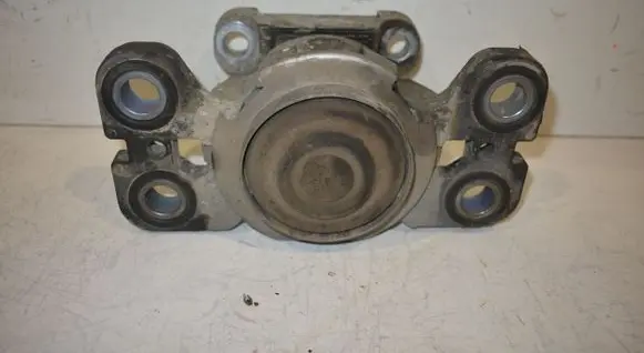 Volvo XC60 Engine mount bracket 8G9N7M121AA