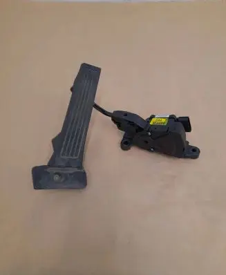KIA Sportage Accelerator throttle pedal DH327272S000 JHF1212A2S910 JHH1212A2S910