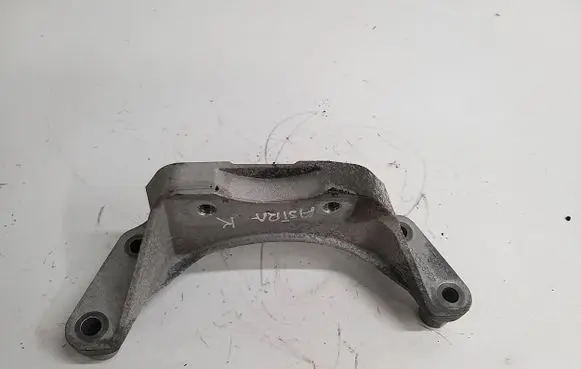 Opel Astra K Engine mounting bracket 42496556