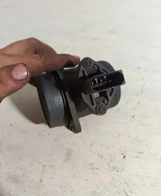 Audi A3 S3 8L Mass air flow meter 0280217121
