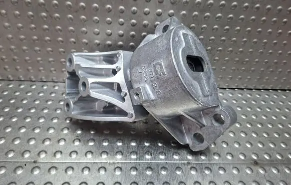 Fiat Doblo Engine mount bracket S27649739 517991100