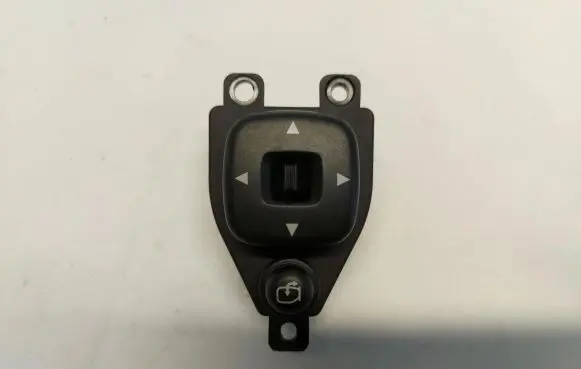 Wing mirror switch
