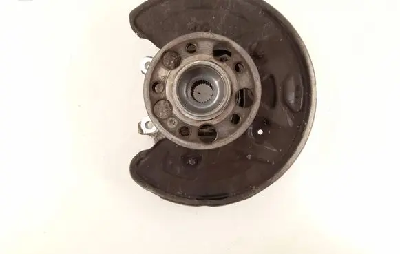 Mercedes-Benz C W205 Rear wheel hub 2053500141 0004230100