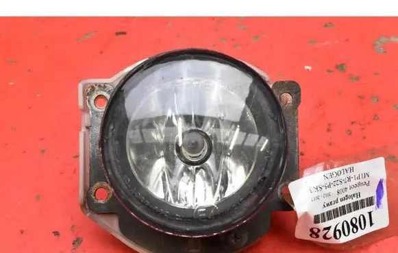 Peugeot 4008 Front fog light 