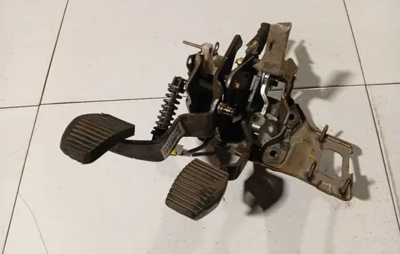 Citroen C4 I Picasso Brake pedal 