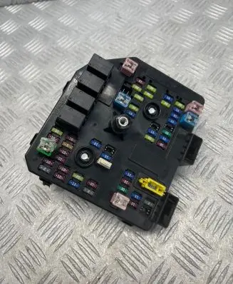 Opel Antara Fuse module 95137841 7841U