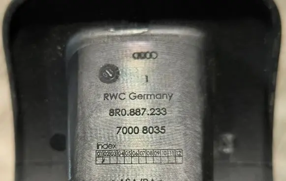 Audi Q5 SQ5 ISOFIX cover 8R0887233