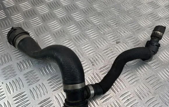 BMW X5 E70 Engine coolant pipe/hose 16185913