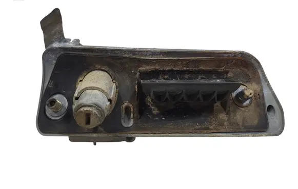 Volkswagen Caddy Tailgate/trunk/boot exterior handle 2K0827565H 2K0827565J