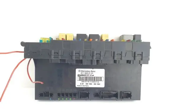 Mercedes-Benz E W211 Comfort/convenience module 2115452101 5DK00804750