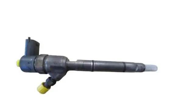 Hyundai Matrix Fuel injector 338002A400