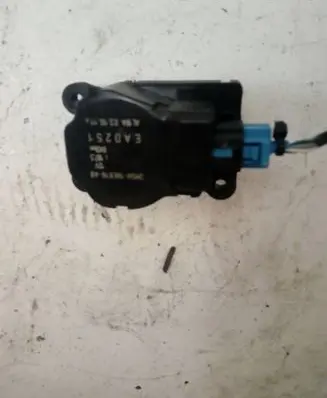 Ford Focus C-MAX Air flap motor/actuator 3M5H19E616AB
