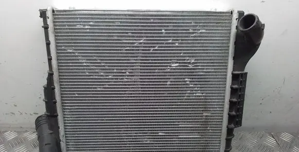 Coolant radiator