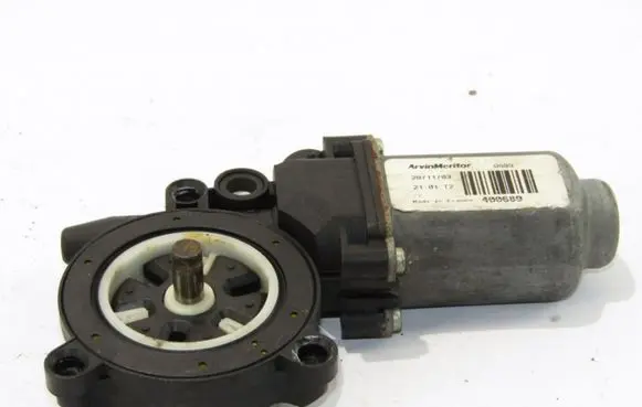 Nissan Almera N16 Rear door window regulator motor 400689