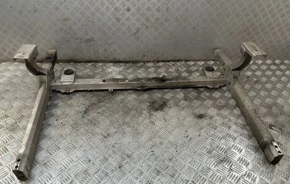 Mercedes-Benz B W246 W242 Radiator mount bracket 