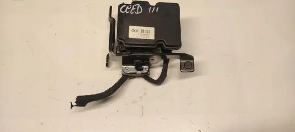KIA Ceed ABS Pump 58910-J7CD0