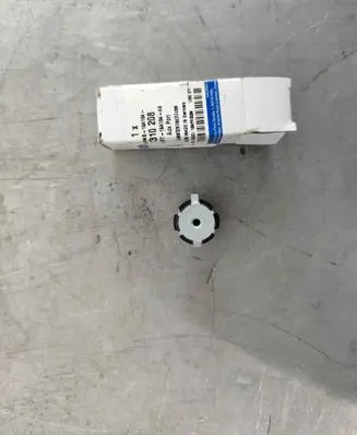 Ford Focus C-MAX AUX in-socket connector 1310208 1256010