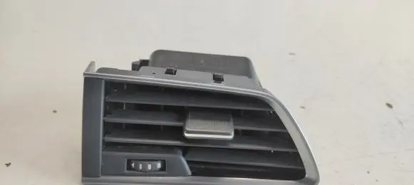Peugeot 508 Dashboard side air vent grill/cover trim 9686457377 A1010107