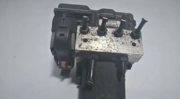 Audi A4 S4 B7 8E 8H ABS Pump 8E0910517H