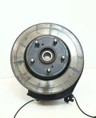 Toyota Prius+ (ZVW40) Front wheel hub 