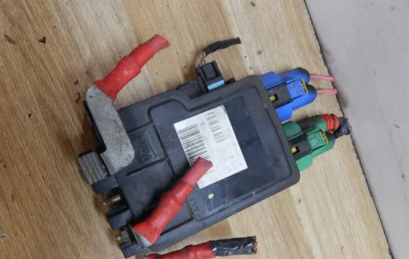Renault Laguna III Power management control unit 243800002R 140208153230 PRT02010