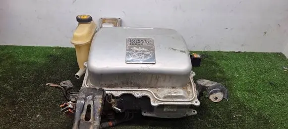 Toyota Prius (XW20) Voltage converter inverter G920047121