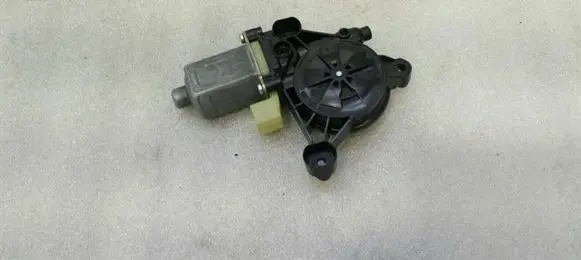 Porsche Macan (95B) Front door window regulator motor 5Q0959801B