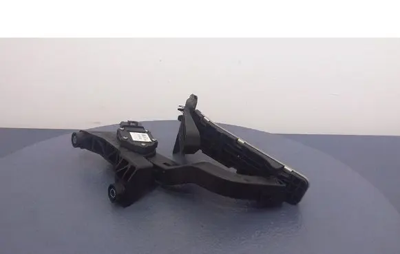 Hyundai i40 Accelerator throttle pedal 327273R300