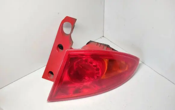 Seat Leon (1P) Rear/tail lights 00007567 1P0945108D 1P0945108