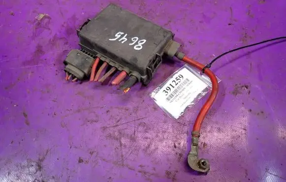 Volkswagen Bora Fuse box set 