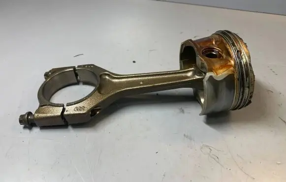 BMW 1 F20 F21 Piston with connecting rod 11247812641 11257812567