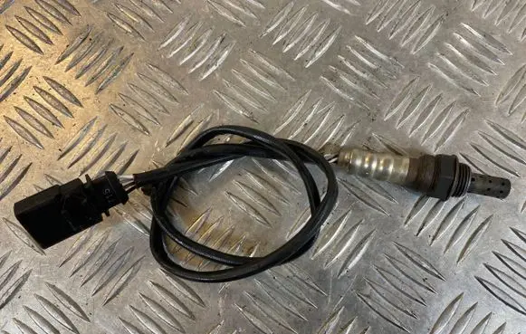 Audi A4 S4 B7 8E 8H Lambda probe sensor 06E906265P