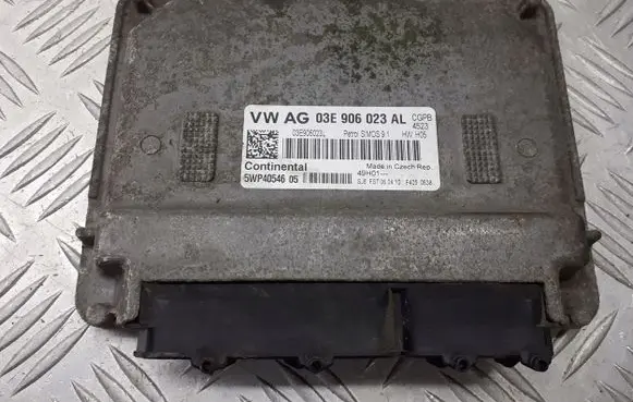 Volkswagen Polo V 6R Engine control unit/module 03E906023AL