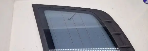 Hyundai Santa Fe Rear side window 43R000050 DOT736M56BAS2