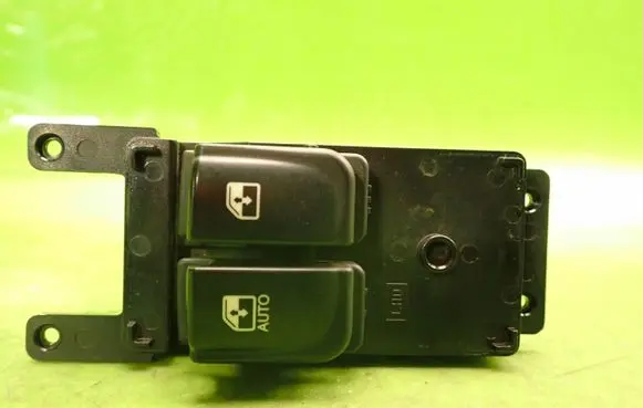 Hyundai i20 (PB PBT) Quarter vent window switch 202008159