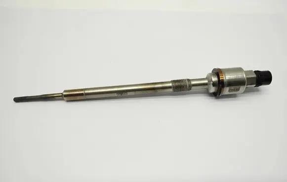 Opel Zafira C Glow plug 55579436 GM55579436 0103010904