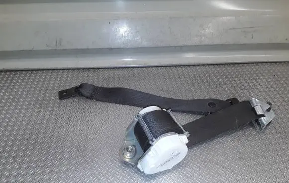 Opel Meriva B Front seatbelt 13305707
