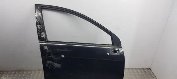 Chevrolet Captiva Front door