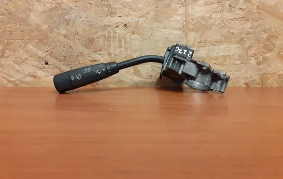Mercedes-Benz E W210 Indicator stalk A2105450110 2276